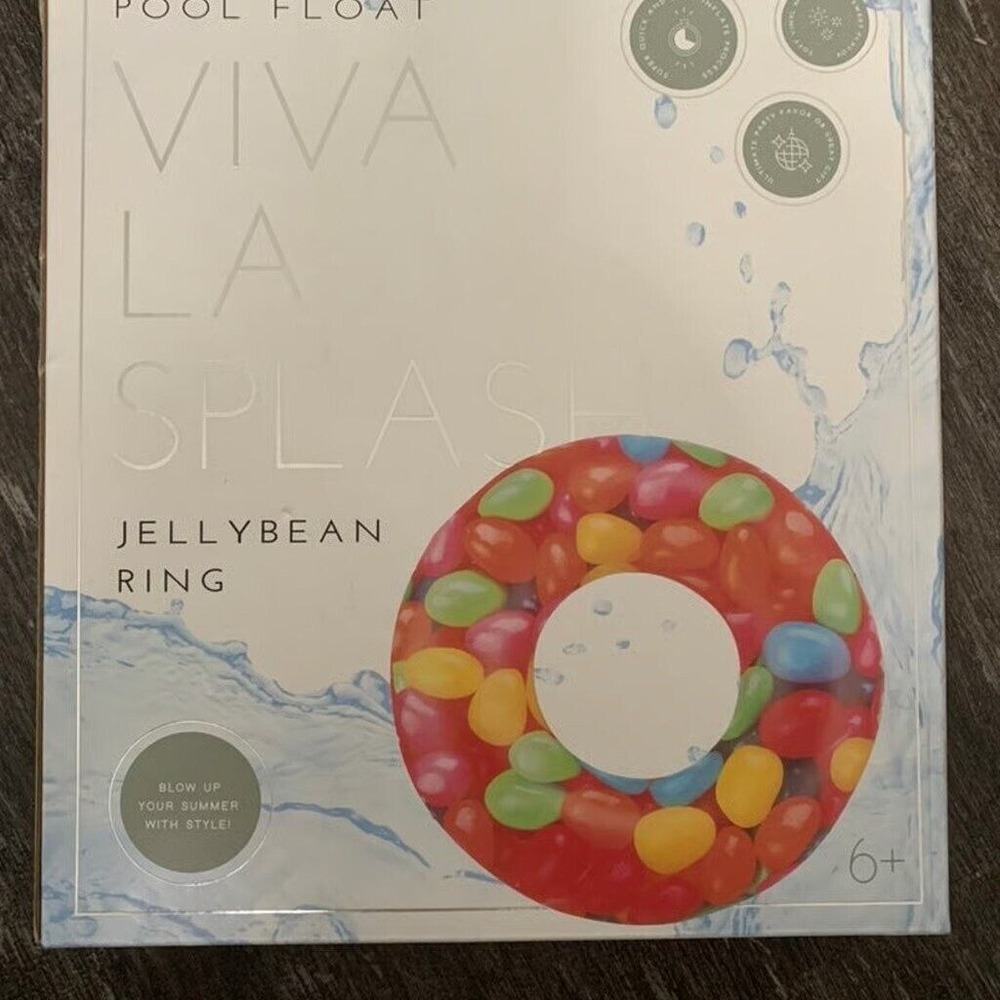 Pool Float‎